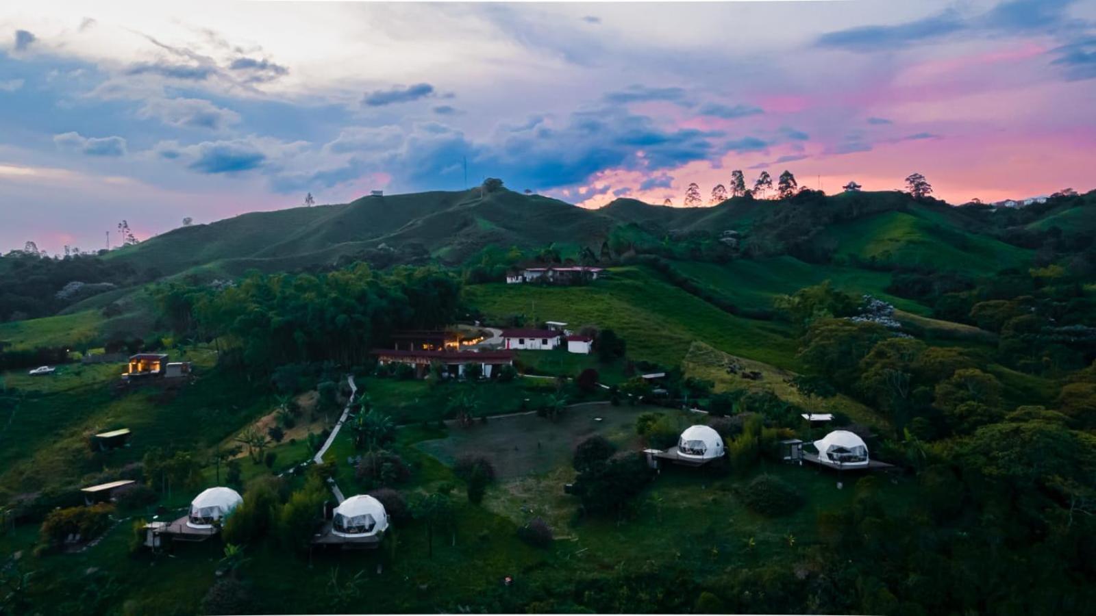 Ecohotel Monte Tierra Habitaciones Y Glamping فيلانديا المظهر الخارجي الصورة